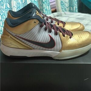 Kobe 4 metallic gold basketball shoes. 2024. Slightly used.